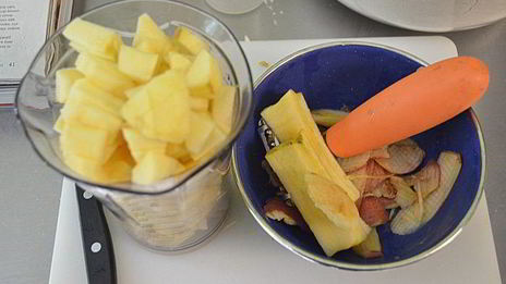 яблочный кекс с изюмом и клюквой