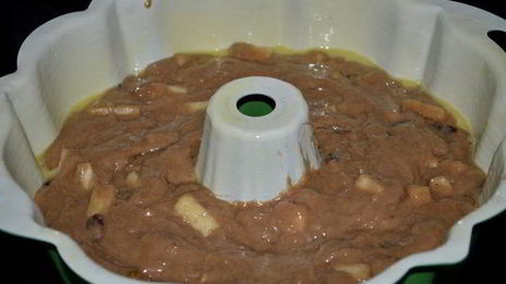 яблочный кекс с изюмом и клюквой