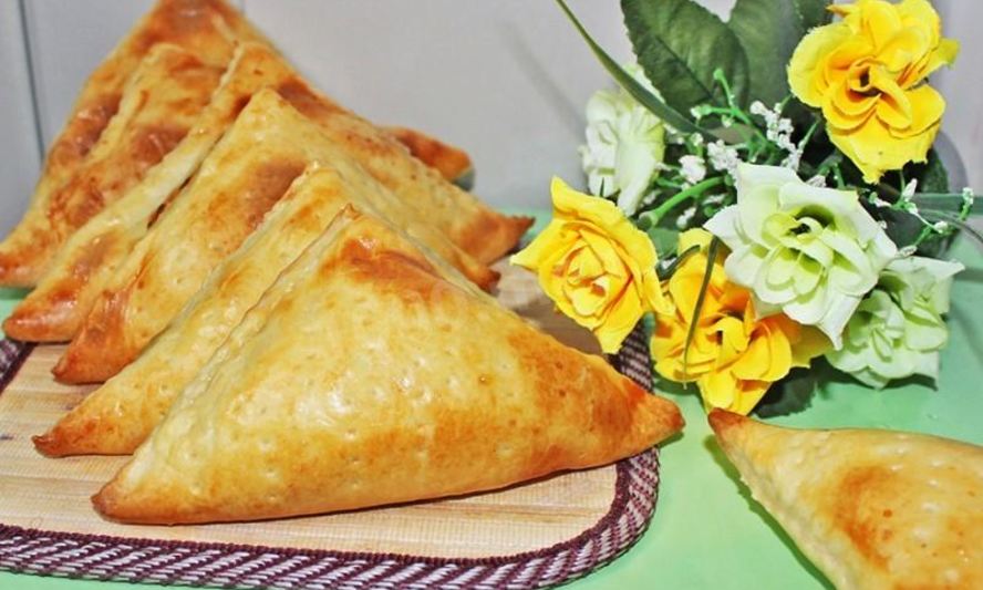 Рецепт хачапури из слоеного теста с сыром в духовке