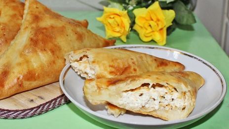 хачапури из слоеного теста с сыром в духовке