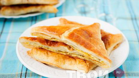 хачапури из слоеного теста