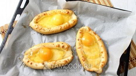 хачапури лодочки с яйцом