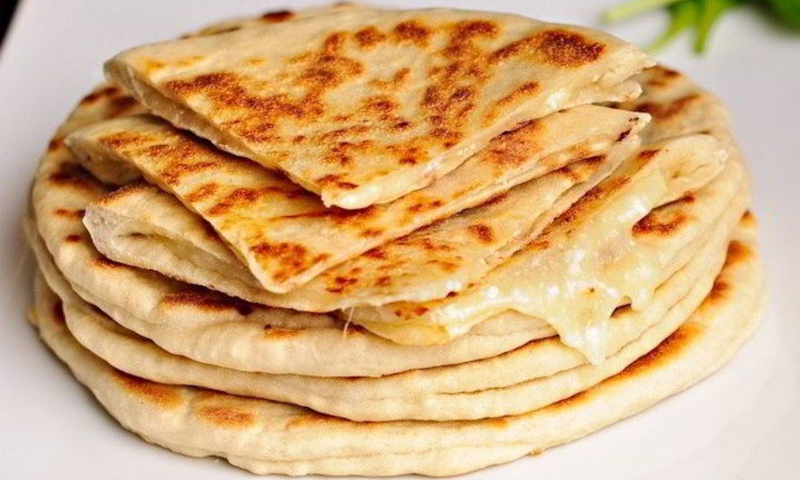 Рецепт хачапури с сыром и вареным яйцом