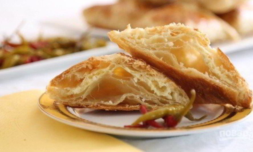 Рецепт слоеных хачапури с сыром