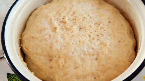 багет с чесноком и зеленью