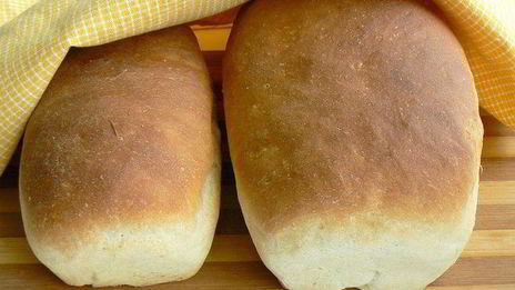 белый хлеб на сыворотке