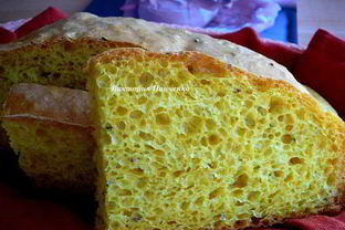 Домашний хлеб с куркумой и тмином