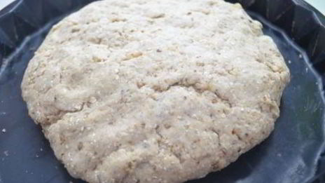 ирландский содовый хлеб с пармезаном и грецкими орехами