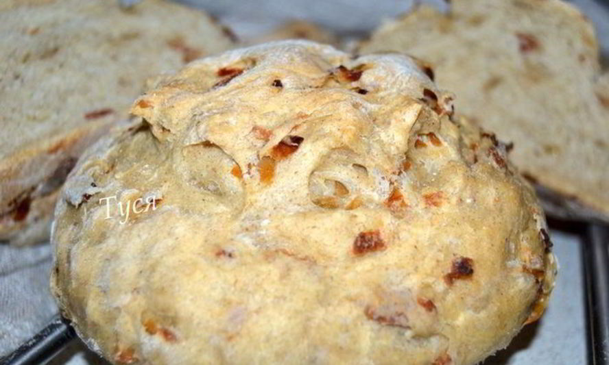 Рецепт хлеба из пшенично-ржаного теста с беконом и луком