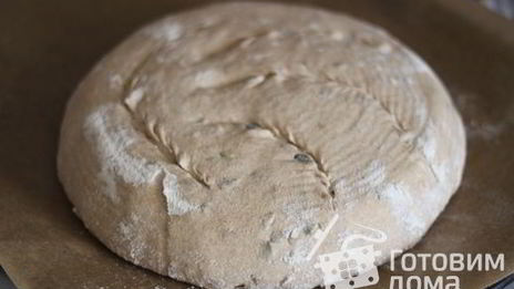 хлеб со смешанной мукой и семечками на ржаной закваске