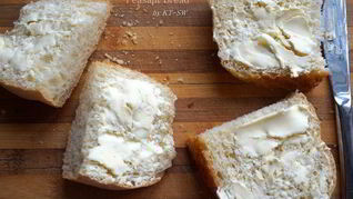 Крестьянский хлеб с хрустящей корочкой