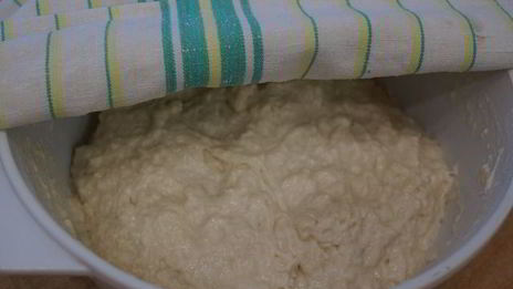 крестьянский хлеб с хрустящей корочкой