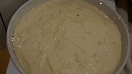 крестьянский хлеб с хрустящей корочкой