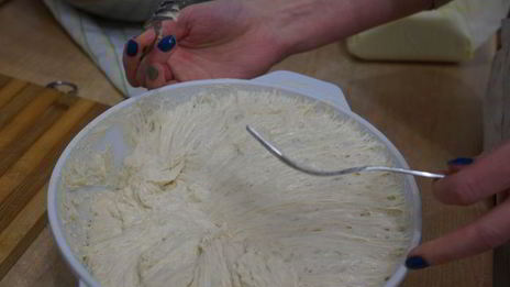 крестьянский хлеб с хрустящей корочкой