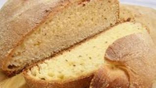 Кукурузный хлеб по-португальски