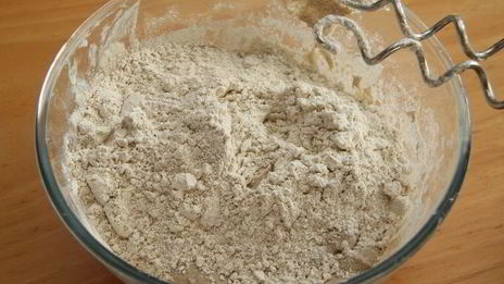 мультизлаковый хлеб с бататом и грецким орехом