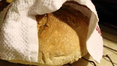 пшенично-ржаной хлеб с семечками