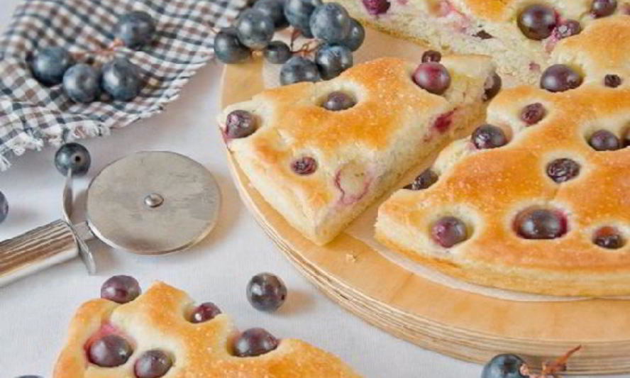 Рецепт сладкого итальянского хлеба с виноградом