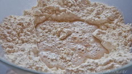 сладкий итальянский хлеб с виноградом