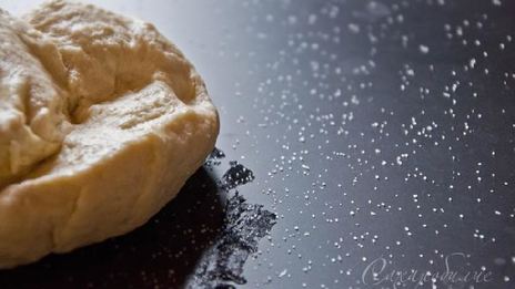 сладкий итальянский хлеб с виноградом