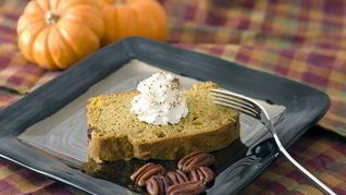 Тыквенный хлеб с апельсиновой цедрой и орехами пекан