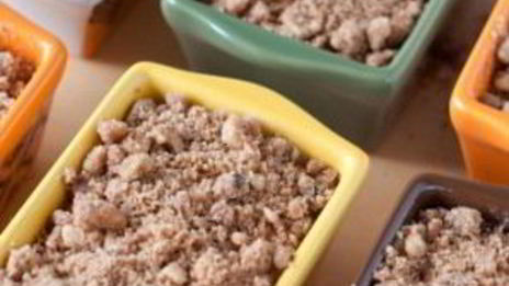 тыквенный хлеб с ореховой посыпкой