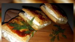 Хрустящие слойки с крабово-творожным кремом