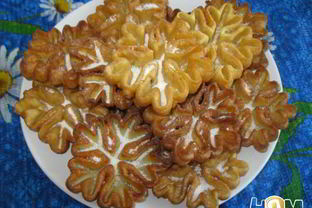 Хворост фигурный из жидкого теста