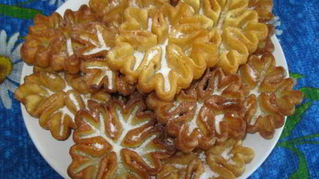 хворост фигурный из жидкого теста