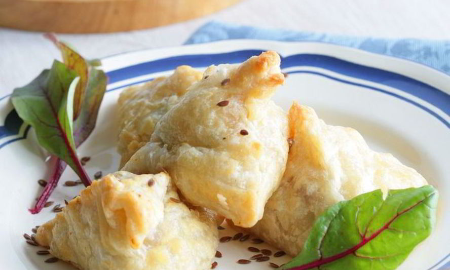 Рецепт конвертиков с брынзой