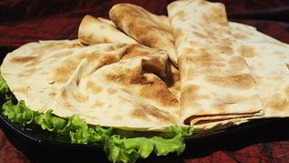 Домашний тонкий лаваш на сковороде