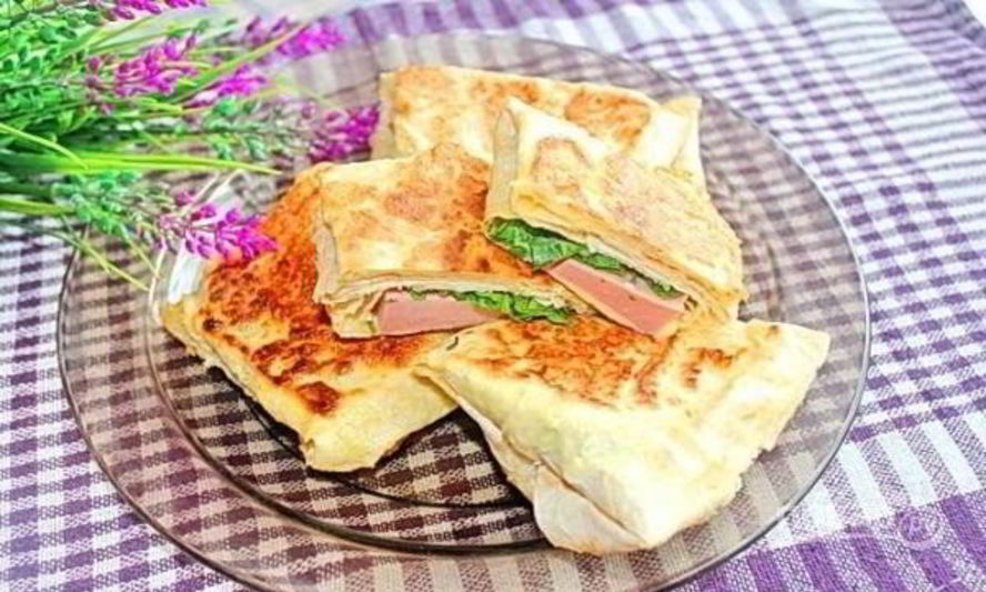 Рецепт конвертиков из лаваша с ветчиной