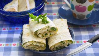 Лаваш с брынзой и зеленью