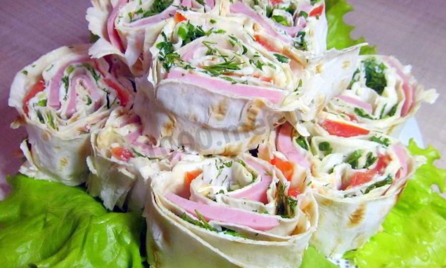 Рецепт лаваша с колбасой и сыром