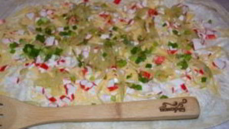 лаваш с крабовыми палочками и огурцом