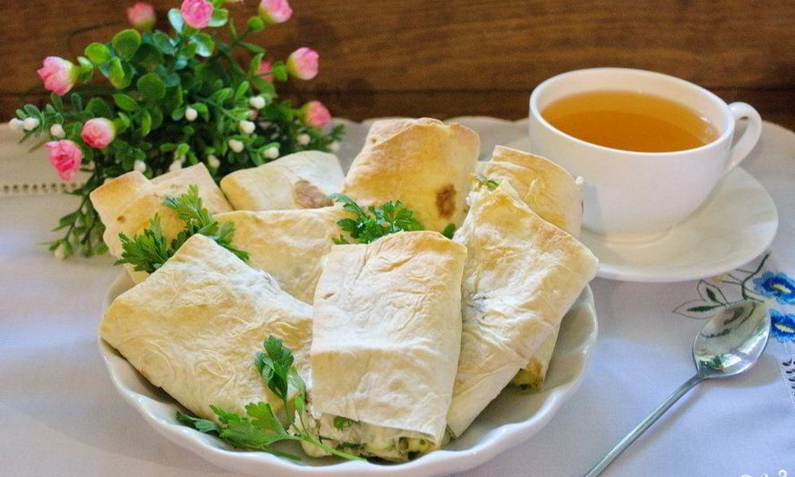 Рецепт лаваша с начинкой, запеченный в духовке