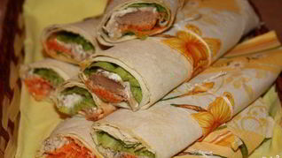 Лаваш с тунцом