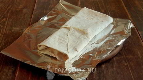 лаваш с ветчиной и сыром в духовке