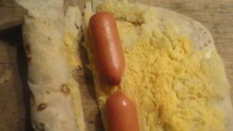 сосиски в лаваше жареные