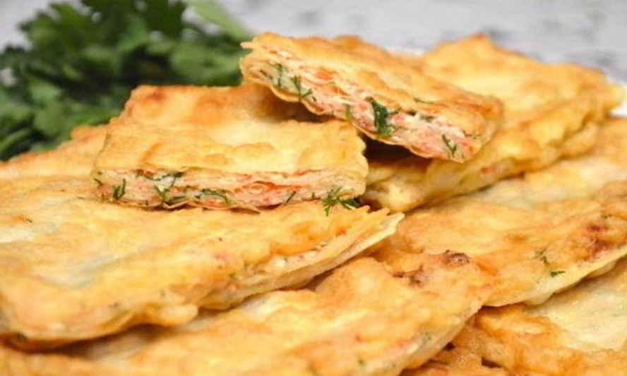 Рецепт тонкого лаваша с крабовыми палочками и яйцом