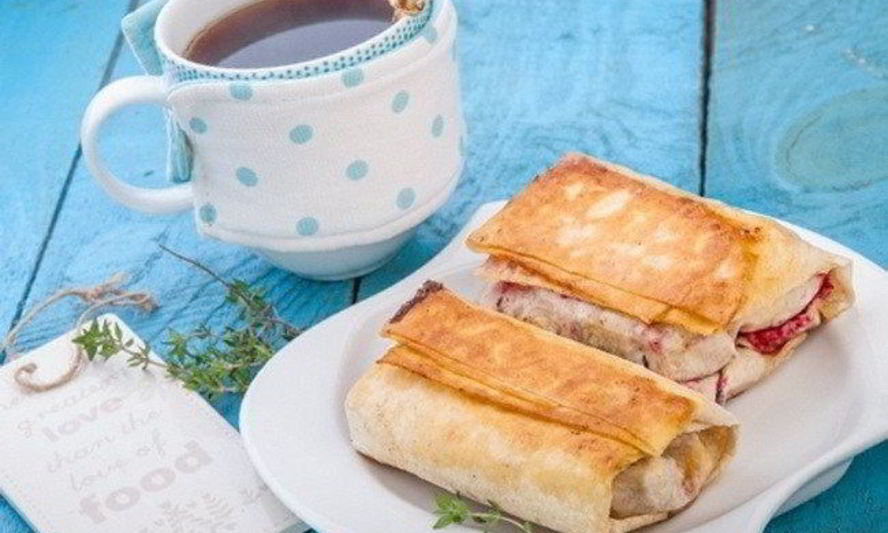 Рецепт вишни с сыром моцарелла в лаваше