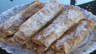 Яблоки в лаваше