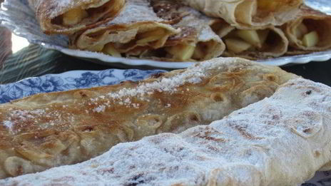 яблоки в лаваше