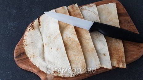 арабская пита с курицей и овощами