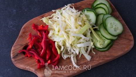 арабская пита с курицей и овощами