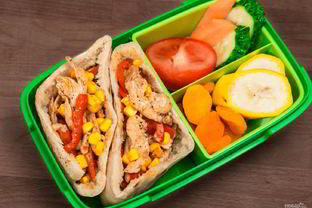 Домашняя пита с курицей