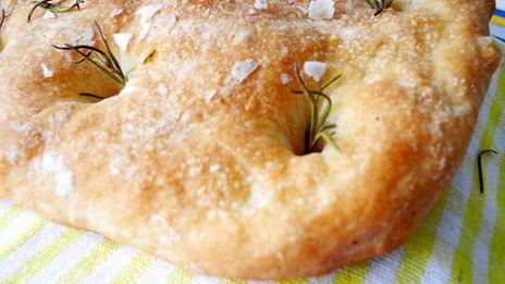 фокачча на минеральной воде