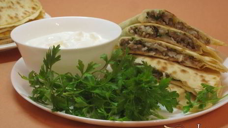 гезлеме — турецкие лепешки с мясом