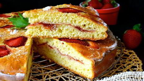 клубничная фокачча