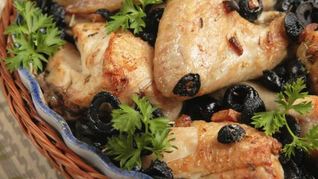 Курица по-средиземноморски с лепешками
